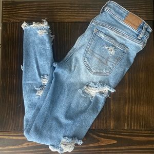 American Eagle Super Stretch Ripped Mom Jean